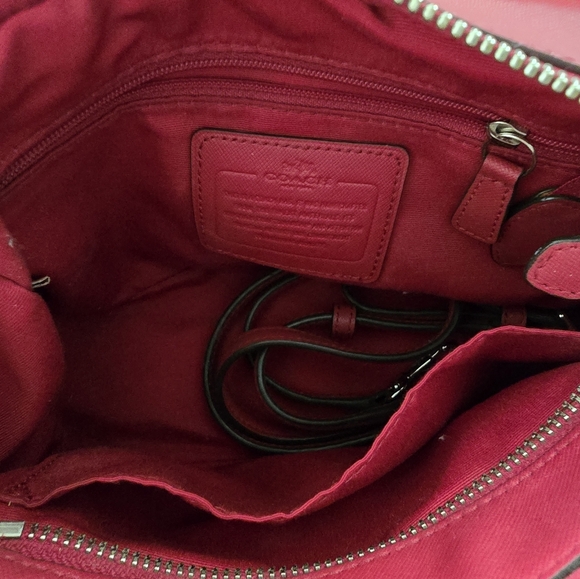 Coach - Picture 4 of 5